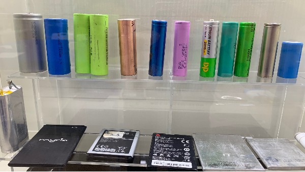 為什麽要進行新能源汽車香蕉视频在线看回收?