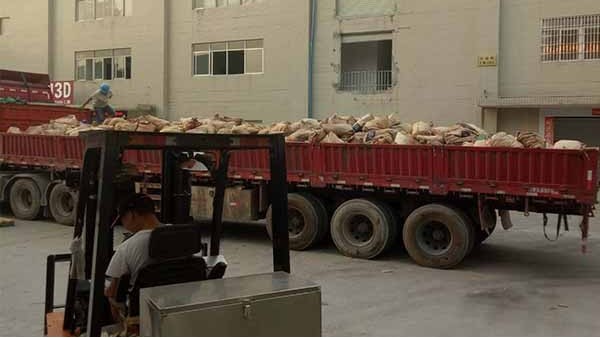 38℃高溫下——東莞国产91香蕉成人影视APP下金屬回收廢銅30噸